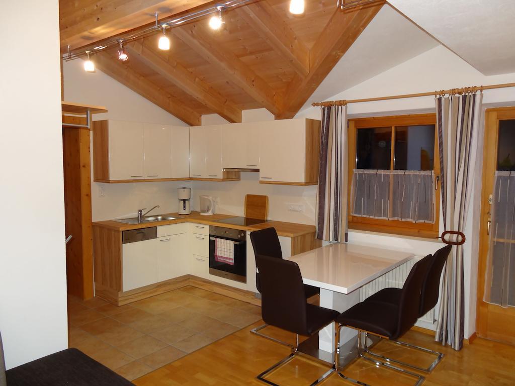 Ferienwohnung Irmgard Steinberg am Rofan Room photo